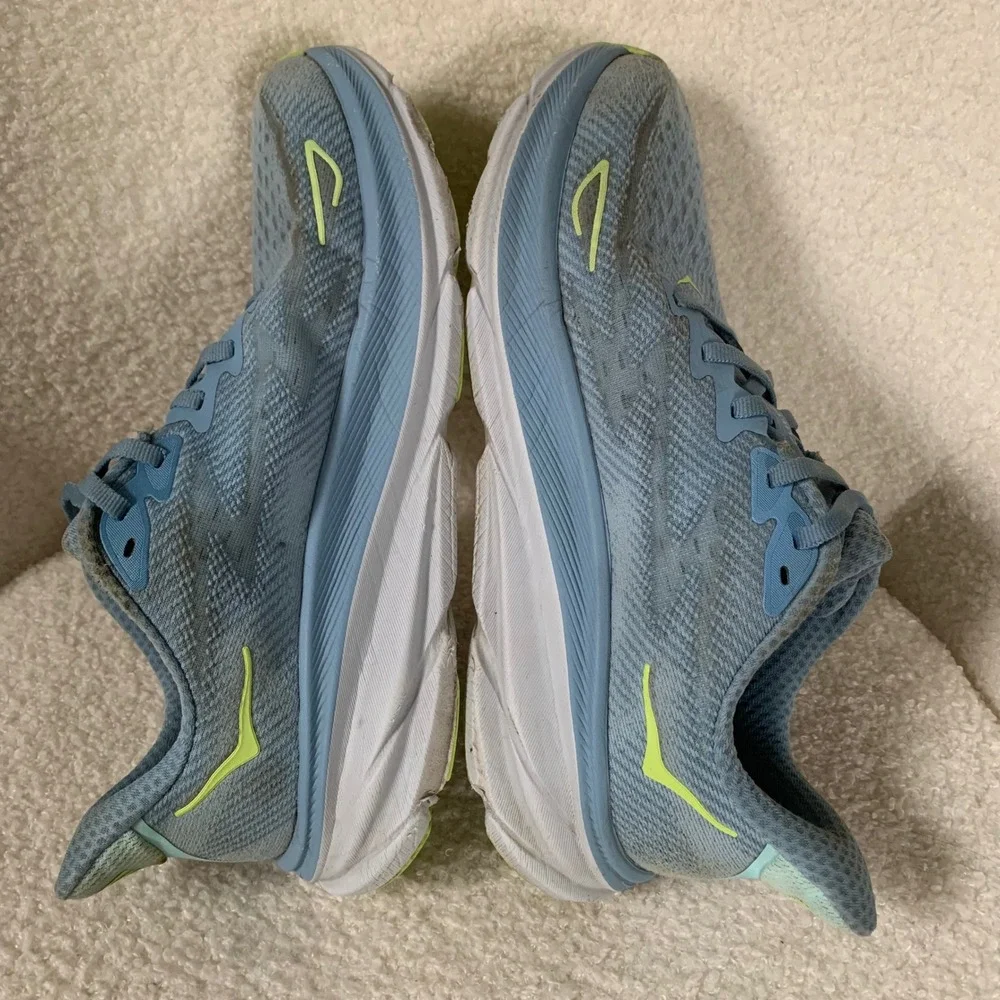 Hoka Clifton 9 Sneakers Women's Size 7.5 B Dusk/ Pink Twilight 1127896-DNK